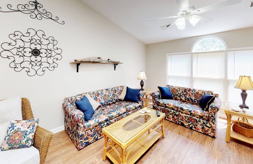 Sea Trail Condo | Quaint 1BR Golf Villa - Close to beach and activity center. (CV19CV)