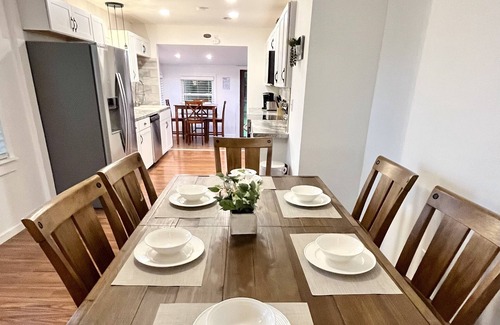 Fairfield House | Quaint 3BR Newly Renovated Pet-Friendly Private Home on 3 Acres 1hr to OBX