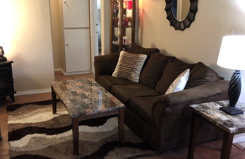 Downtown Las Vegas Apartment | Quaint and charming completely remodeled courtyard side apartment!