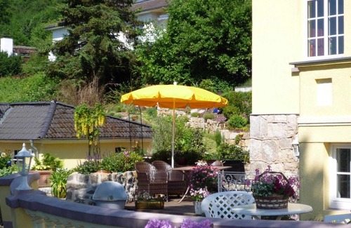 Bad Pyrmont Apartment | Quaint Apartment in Bad Pyrmont with Balcony near River