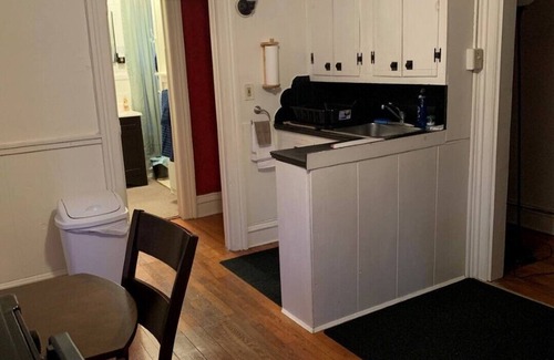 Norwich Apartment | Quaint apt 5 miles to Mohegan sun 10 to Foxwoods