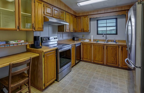 Asheboro House | Quaint Asheboro Home ~ 1 Mi to North Carolina Zoo!