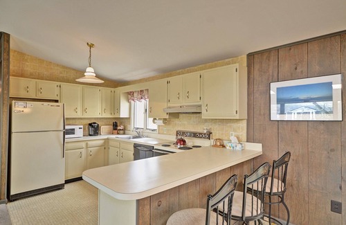 Bethany Beach Cottage | Quaint Beach House Within Walking Distance to Bethany Beach! Pets Allowed, Trolley, Wifi!