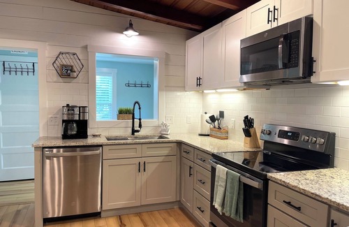 Long Beach House | Quaint Beach House, Steps to the Beach & Shops