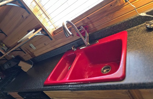 Weaubleau Cabin | Quaint cabin with AC in Weaubleau
