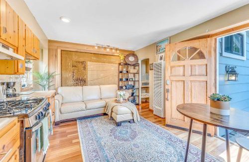 Carmel Woods House | Quaint Carmel - Bungalow Close to Beach