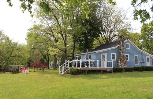 Paw Paw Cottage | Quaint Cedar Shake Cottage. Stunning Views of Maple Lake. nPet-Friendly!