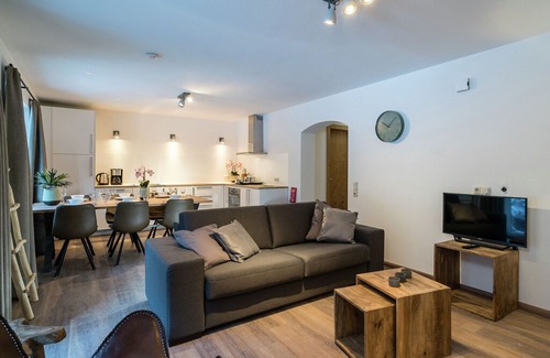 Saalbach Villa | Quaint Chalet in Saalbach-Hinterglemm with Private Sauna