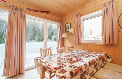 Stadl an der Mur Ski Chalet | Quaint Chalet in Stadl an der Mur with Private Terrace