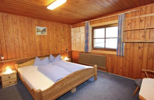 Mayrhofen Ski Chalet | Quaint Chalet in Mayrhofen near Ski Lift