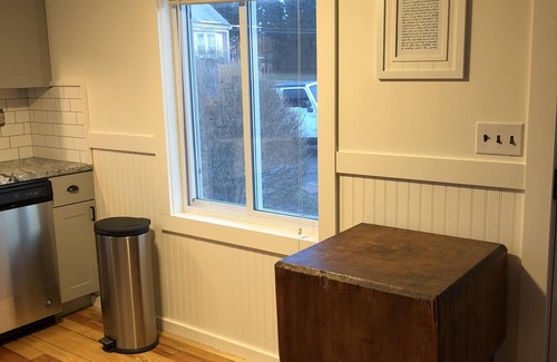 Dennis Port House | Quaint cottage 100 steps from the Beach
