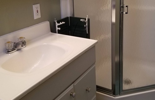 Waterville Cottage | Quaint cottage close to rail trail and next to Pine Creek.