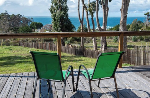Gualala House | Quaint Cottage for 2 w/Ocean Views!