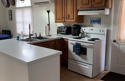 Bethlehem Village Cottage | Quaint cottage located directly on Long Meadow Pond