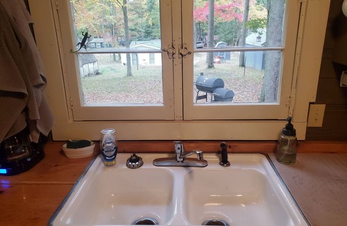 Harrison Cottage | Quaint Cottage near Cranberry Lake