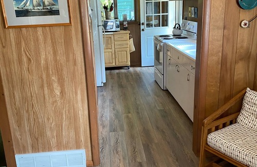 Central Lake Cottage | Quaint Cottage on Beautiful Torch Lake, Michigan