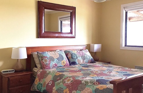 Eppalock Other | Quaint Cottage on Country Victorian Farm, Overlooking Beautiful Vineyard