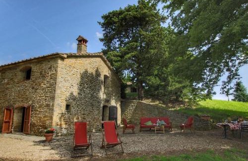 Scheggia House | Quaint cottage with pool