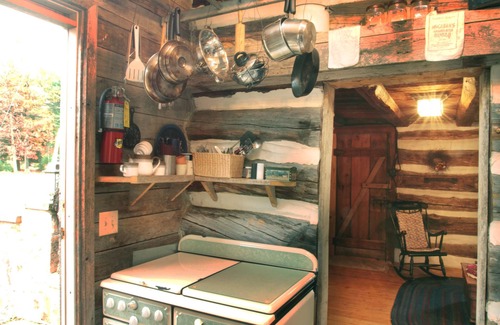 Lock Haven Cabin | Quaint & cozy secluded log cabin for two situated on 200 acres in the mountains!