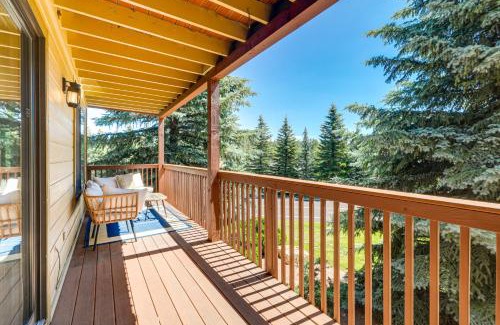 Flagstaff Apartment | Quaint Flagstaff Condo with Balcony about 6 Mi to Dtwn!