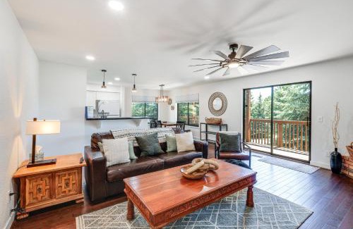 Flagstaff Apartment | Quaint Flagstaff Condo with Balcony about 6 Mi to Dtwn!