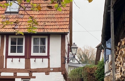Schweigen-Rechtenbach House | Quaint half-timbered house Rosa