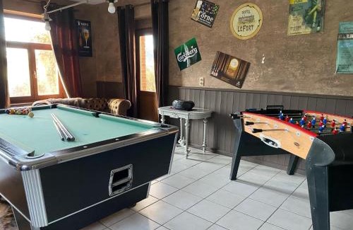 Bievre House | Quaint Holiday Home in Bièvre in the forest