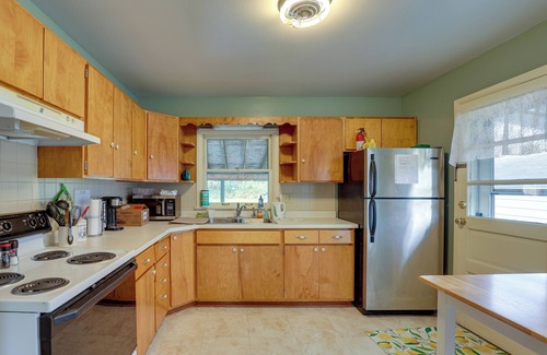 Big Flats Airport House | Quaint Horseheads Home ~ 9 Mi to Elmira College