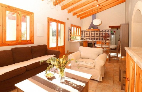 Campos Villa | Quaint One Storey Finca with Private Pool in a Peaceful Countryside Location near to Campos!
