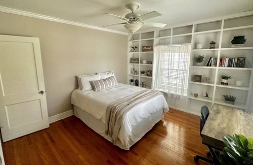 Owosso House | Quaint Owosso Vacation Home
