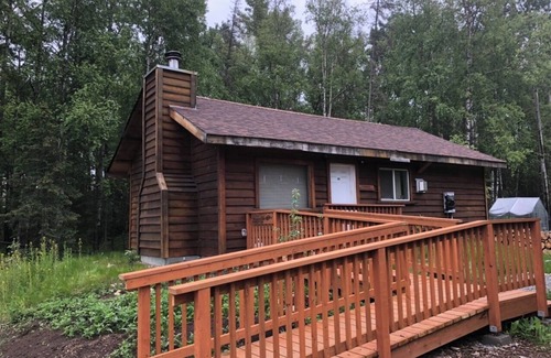 Fishhook Cabin | Quaint Rural Cabin Near Hatcher Pass