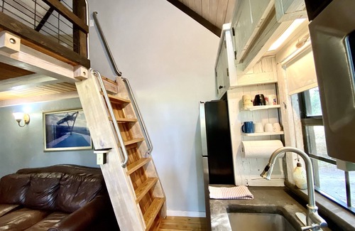 Clewiston House | Quaint rustic cabin, newly remodeled!