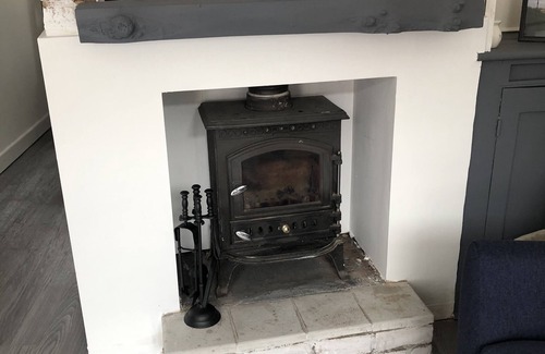 Gorleston-on-Sea House | Quaint Seaside Cottage - 5 Minutes from the Sea!