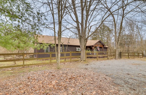 Rileyville Cabin | Quaint Shenandoah River Cabin: Kayak + Paddleboard