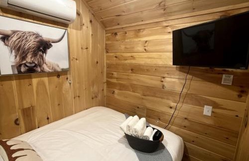 Pear Park House | Quaint Tiny House Haven in Colorado: Your Dream Glamping Getaway in Grand Junction