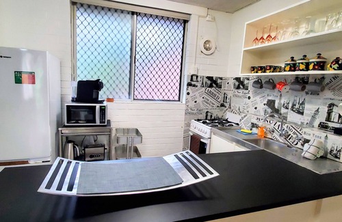 Subiaco Apartment | Quaint & Tranquil Subiaco 1 Bedroom Apartment