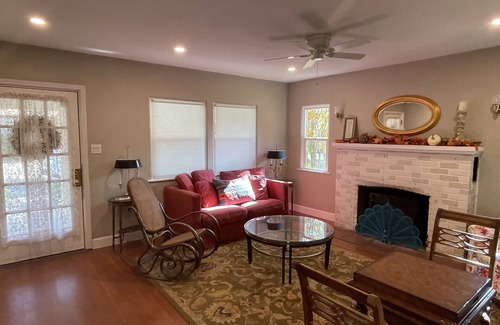 Murphys House | Quaint two bedroom residential home with wood stove