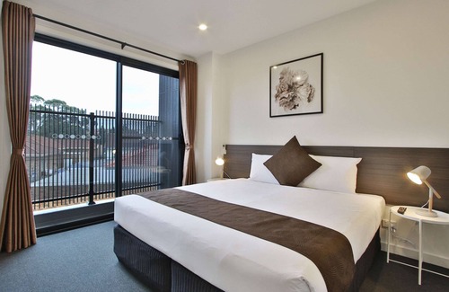 Dandenong Hotel | Quality Apartments Dandenong