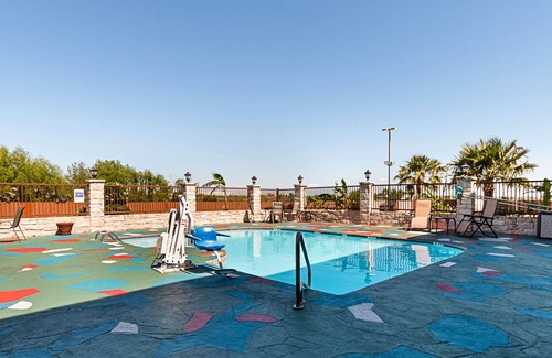 Kyle Hotel | Quality Inn and Suites
