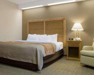 Bismarck Hotel | Quality Inn Bismarck I-94