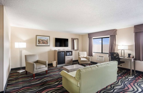 Southwest Area Hotel | Quality Inn Cedar Rapids South