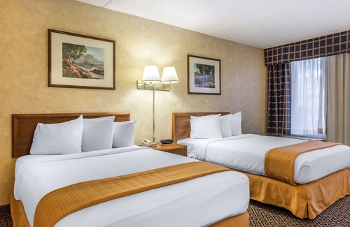 Springfield Hotel | Quality Inn & Conference Center