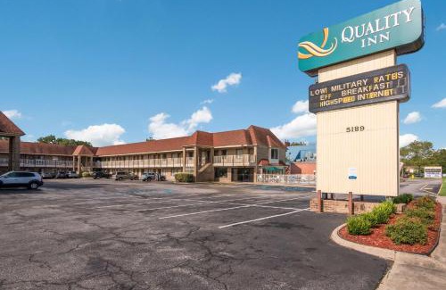 Northwest Hotel | Quality Inn Little Creek