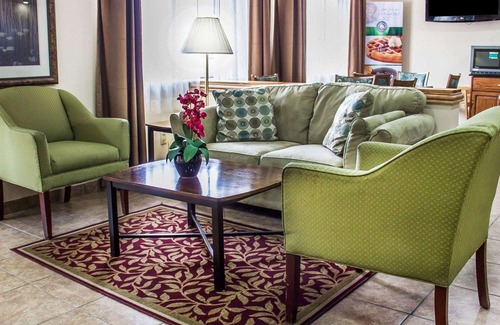 Manitowoc Hotel | Quality Inn Manitowoc
