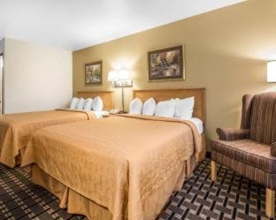 Mauston Hotel | Quality Inn Mauston I-90