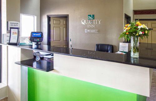 Moore Hotel | Quality Inn Moore - Oklahoma City