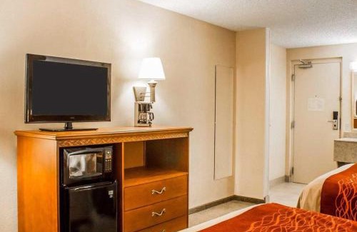 Huron Hotel | Quality Inn near Cedar Point - Huron, Sandusky OH