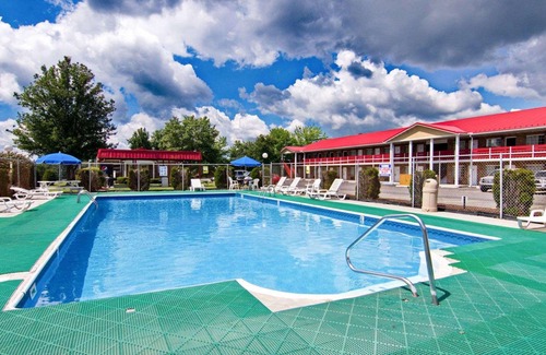 Fayetteville Hotel | Quality Inn New River Gorge