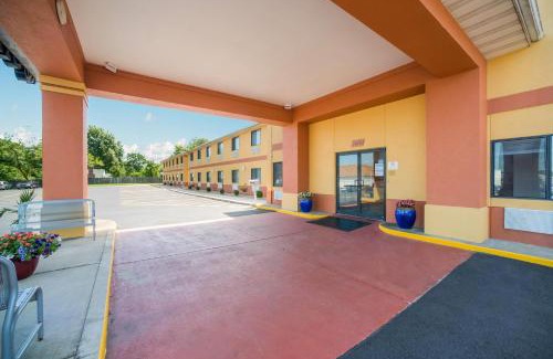 O'Fallon Hotel | Quality Inn O'Fallon IL - St Louis