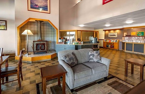 Pullman Hotel | Quality Inn Paradise Creek